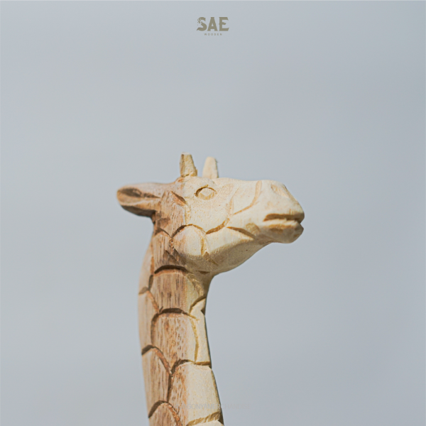 Giraffe - Image 2